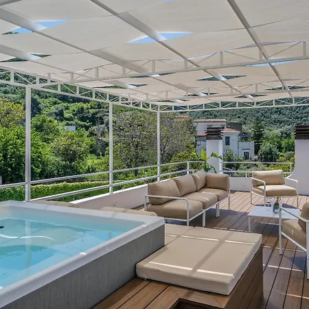 Graziosa - Italian Escape