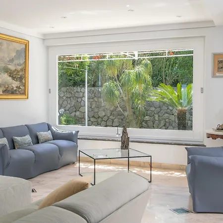 Graziosa - Italian Escape *